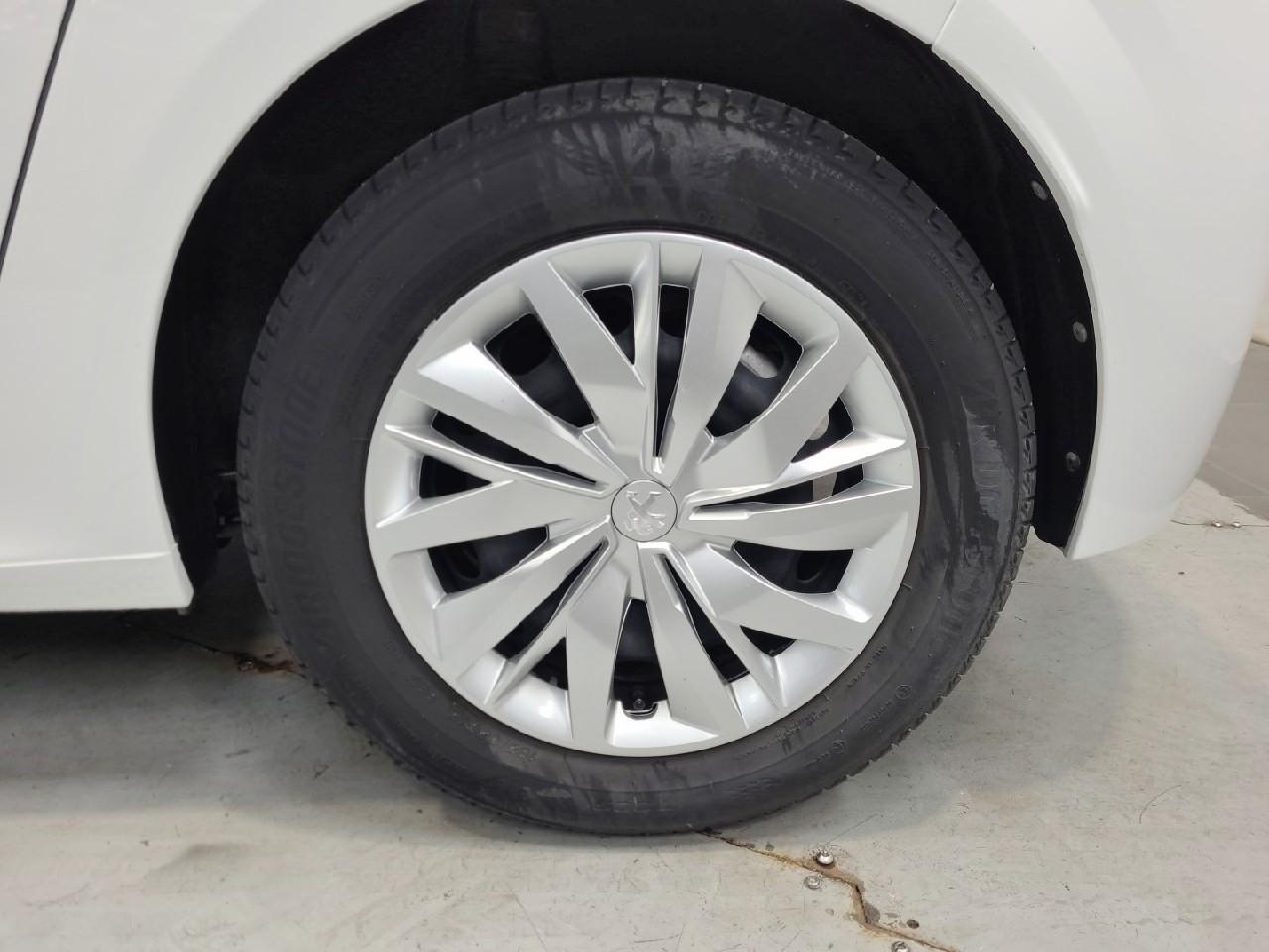 Peugeot 208 bluehdi 100 s&s bvm6 premium — photo 16
