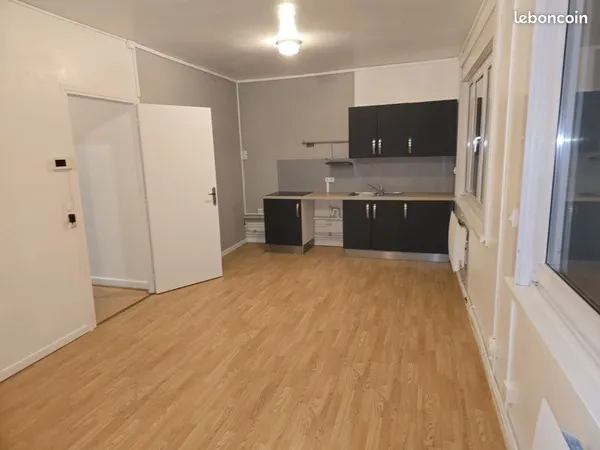 Appartement - Duplex 55m², Lys-lez-Lannoy centre - Séjour chambre cuisine équipée