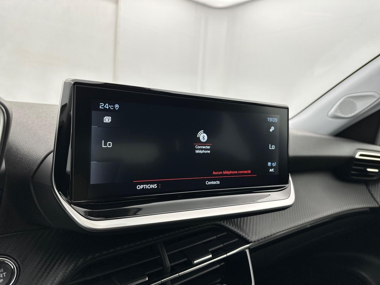 Peugeot 2008 puretech 130 s&s eat8 roadtrip — photo 23
