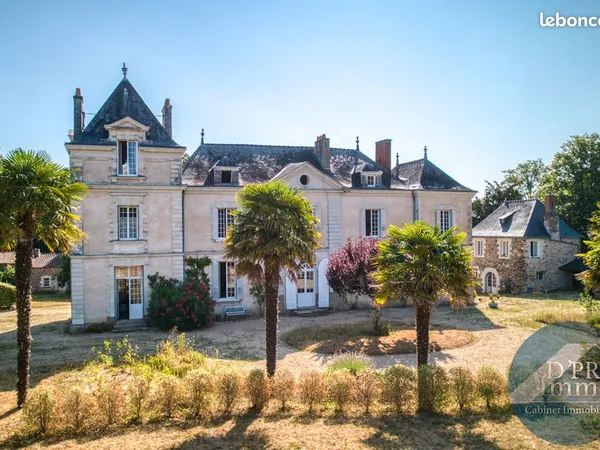 Château 11 pièces 459 m²