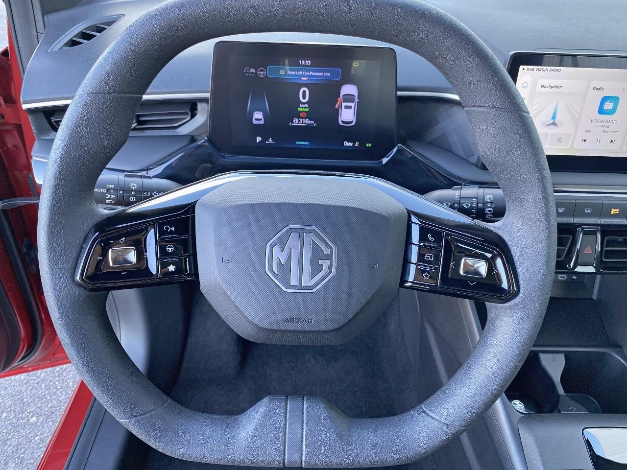 Mg Mg3 1.5 hybrid+ 195ch comfort — photo 12