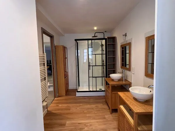 À VENDRE - Bel appartement T4 rénové (2026) de 89 m² au coeur de Pontrieux