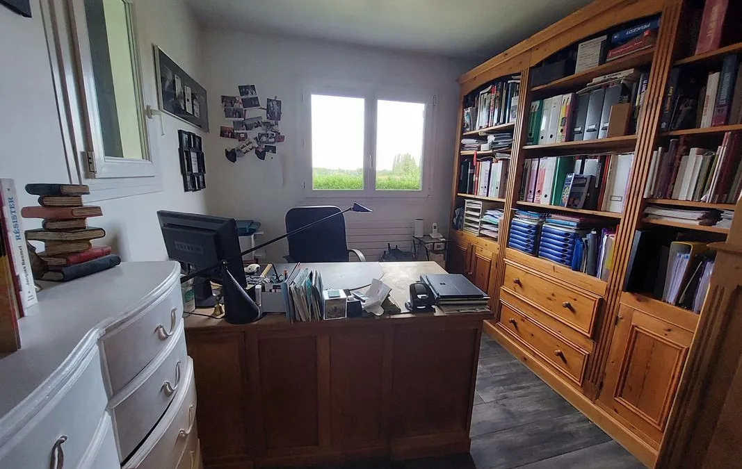 Photo 9