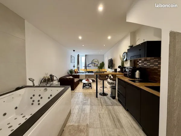 Studio 1 pièce 35 m²