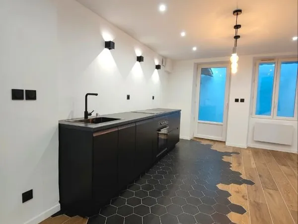 Maison de ville 70m2 + 10m2 cour