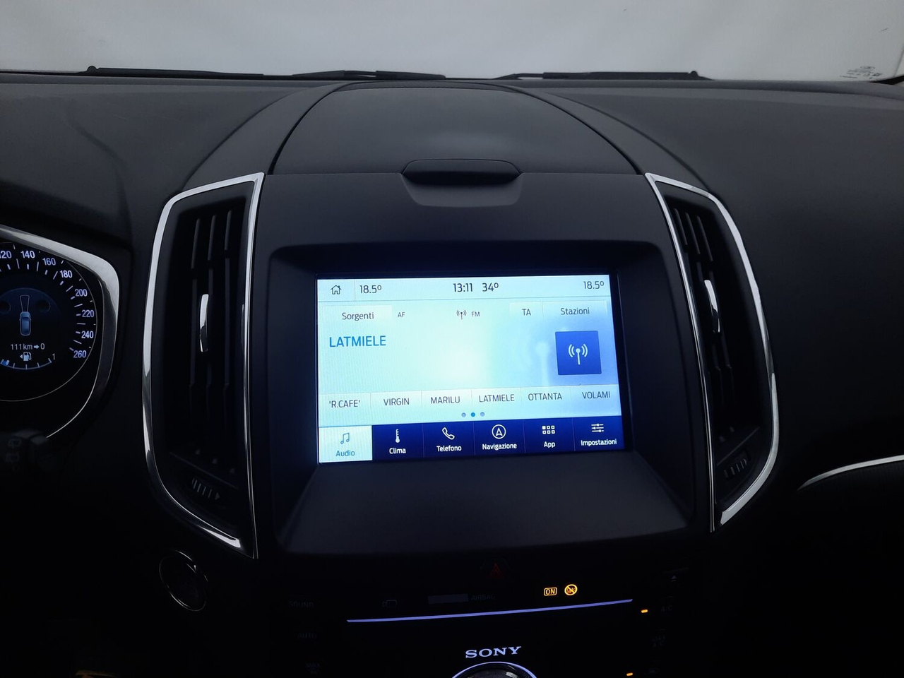 Ford S-Max — photo 11