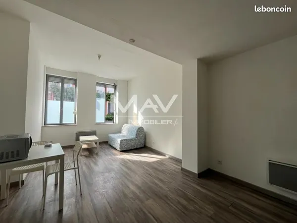Studio 1 pièce 28 m²