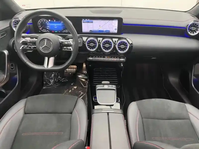 Mercedes Cla coupé 250 e hybrid eq amg line — photo 11