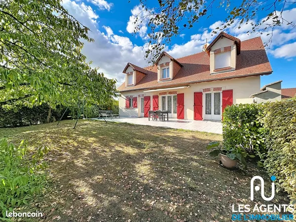 Maison 6 pièces 151 m²