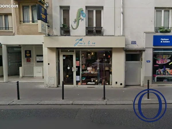 Local 28 m² Paris