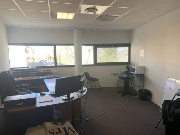 Bureaux 153 m²