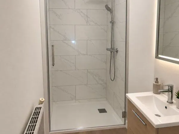 À louer maison 2 chambres avec petite courette