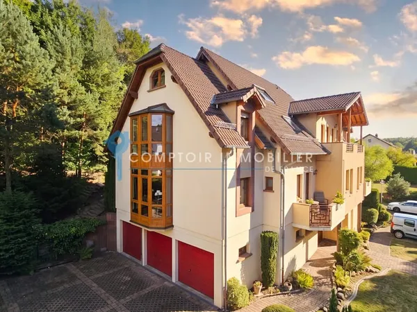 SCHOENECK Appartement 4 pièces de 100 m2 avec terrasse, bal
