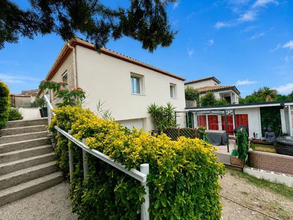 Maison 6 pièces 195 m²