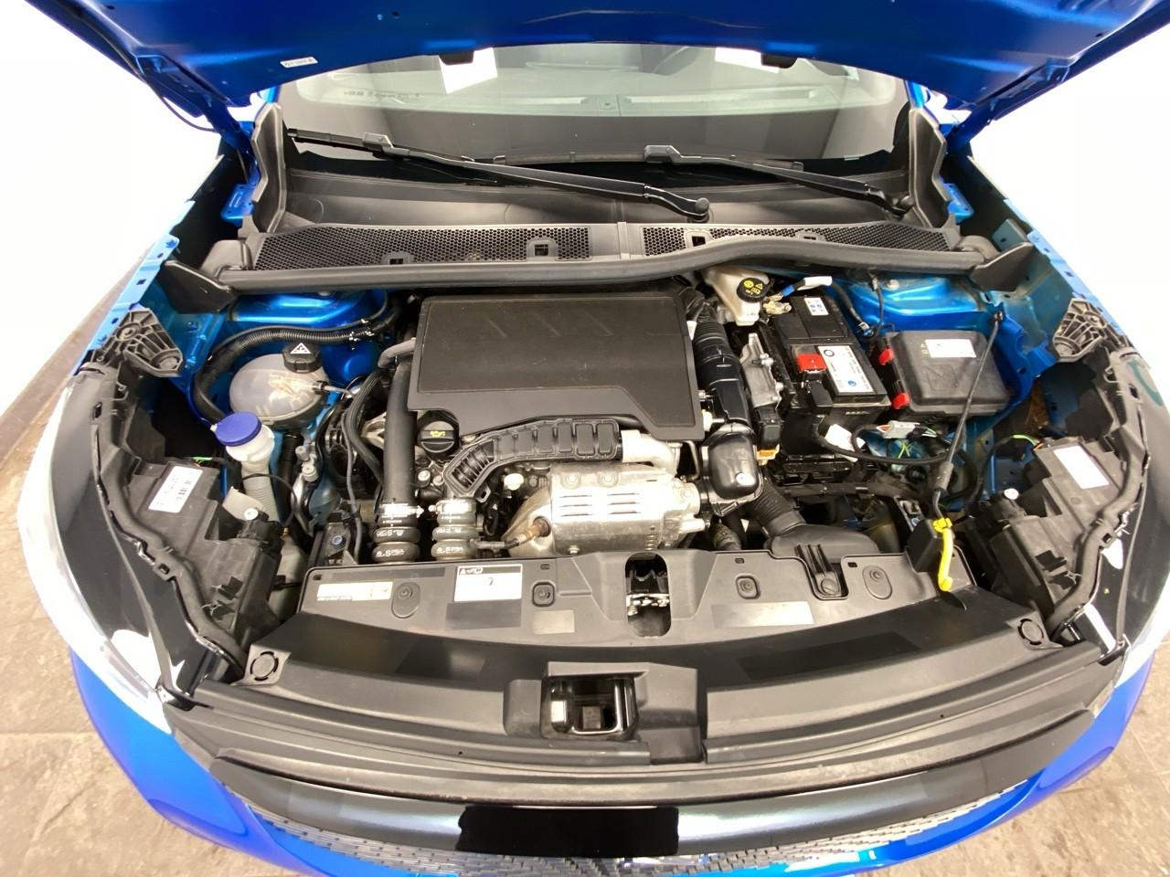 Peugeot 2008 puretech 100 s&s bvm6 allure — photo 14