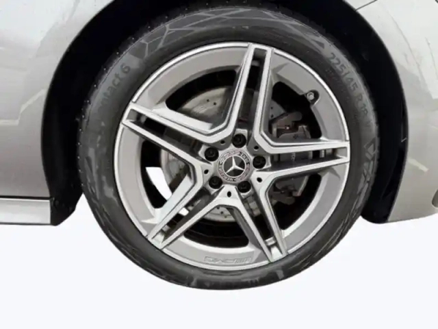 Mercedes Cla 220 d amg line — photo 32