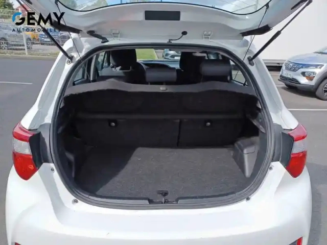 Toyota Yaris 110 vvt-i — photo 6
