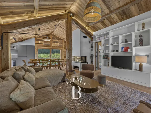 BARNES ARAVIS - LA CLUSAZ - DEMI CHALET DE CARACTERE