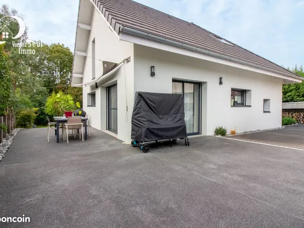 Maison 5 pièces 140 m²