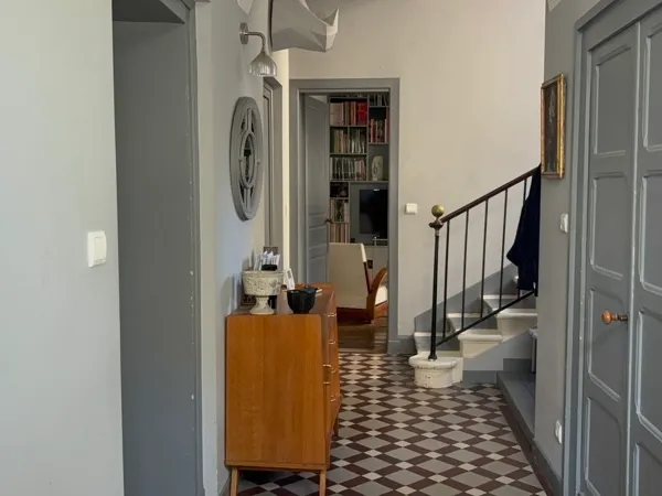 Maison 9 pièces 244 m²