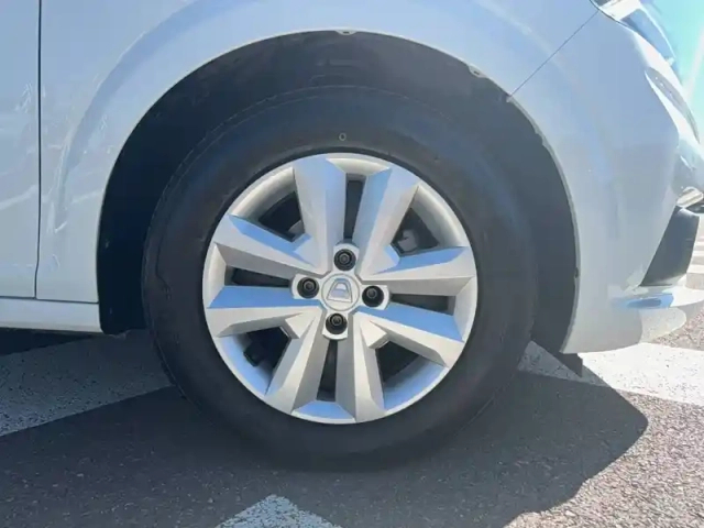 Dacia Sandero eco-g 100 — photo 21
