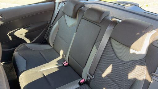Peugeot 308 1.6 VTI 120 - Active – 2012 – 84794 km – Essence – Boîte Manuelle — photo 32