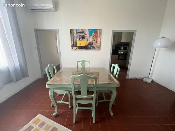 3 pièces meublé de 77 m² proche commodités