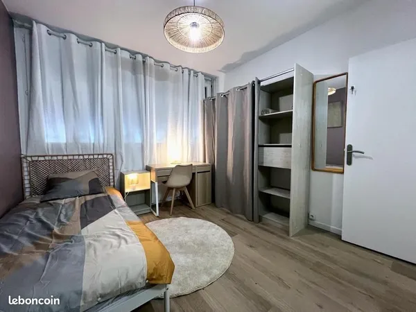 Chambre 1 pièce 27 m²