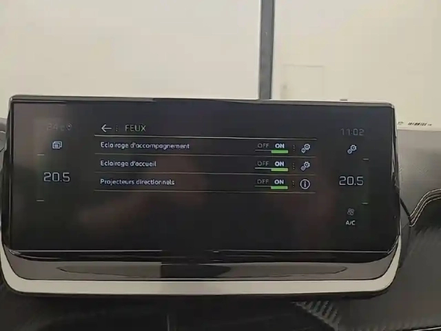 Peugeot 2008 puretech 130 s&amp;s bvm6 — photo 15
