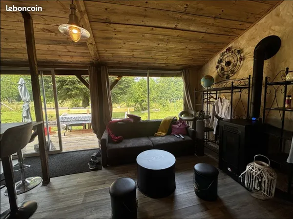 Loue apparemment avec terrain et parking à 8mn de Maurs