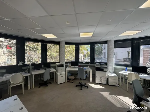 Grand bureau privé