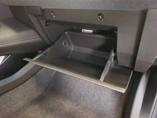 Renault Megane e-tech ev60 220 ch optimum charge — photo 28