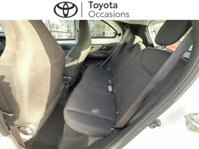 Toyota Aygo x 1.0 vvt-i 72ch dynamic my24 — photo 15