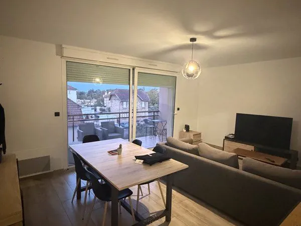 Loue T3 standing quartier St Claude
