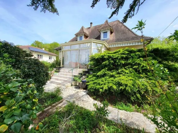Maison 7 pièces 162 m²