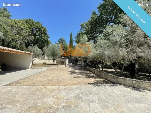 Villa 11 pièces 450 m²