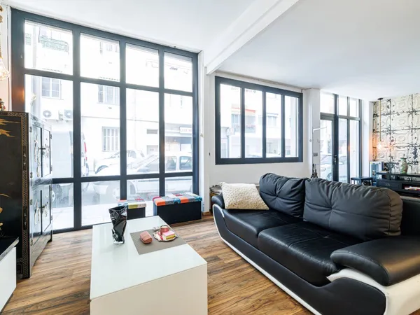 GRAND PLATEAU DE 100 M2