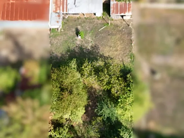 Terrain 931 m²