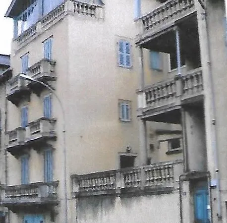 Maison de ville 4 appartements garage terrain