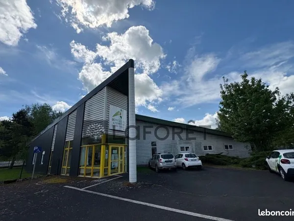 Bureaux 580 m² RIOM ES MONTAGNES