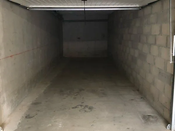Garage dans résidence sécurisée