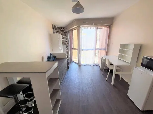 Studio 1 pièce 20 m²