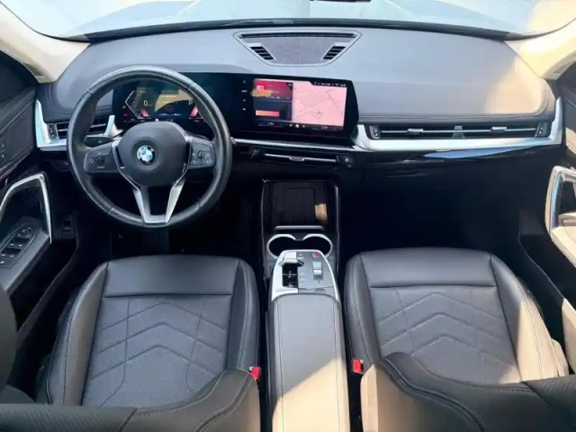 Bmw X1 sdrive18d 150ch xline — photo 8