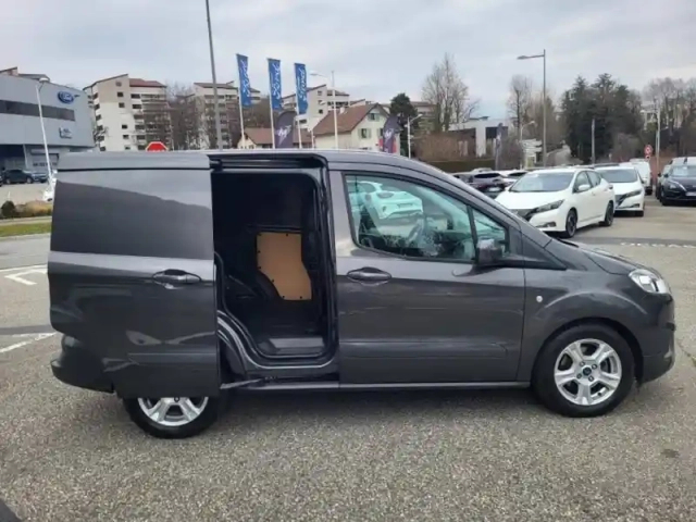 Ford Transit Courier 1.0e 100ch stop&amp;start limited — photo 12