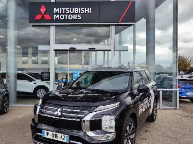 Mitsubishi Outlander 2.4 phev 306ch instyle 4wd — photo 1