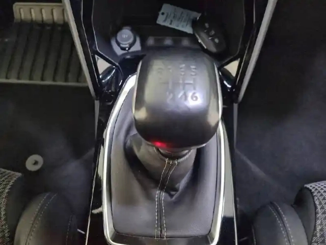 Peugeot 2008 bluehdi 110 s&amp;s bvm6 — photo 14