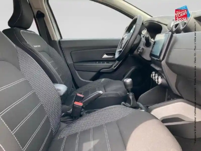 Dacia Duster 1.5 blue dci 115ch prestige + 4x2 — photo 20
