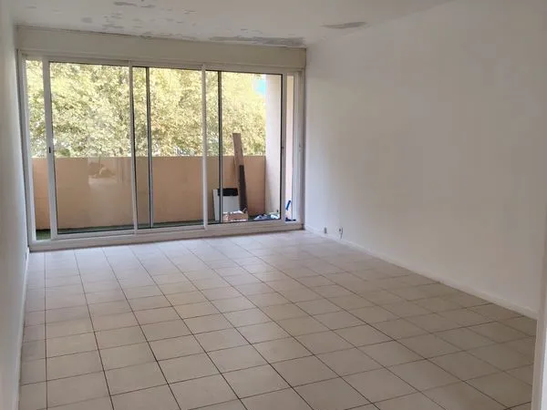 A Louer Appartement T3 lumineux à Bisca-Bourg