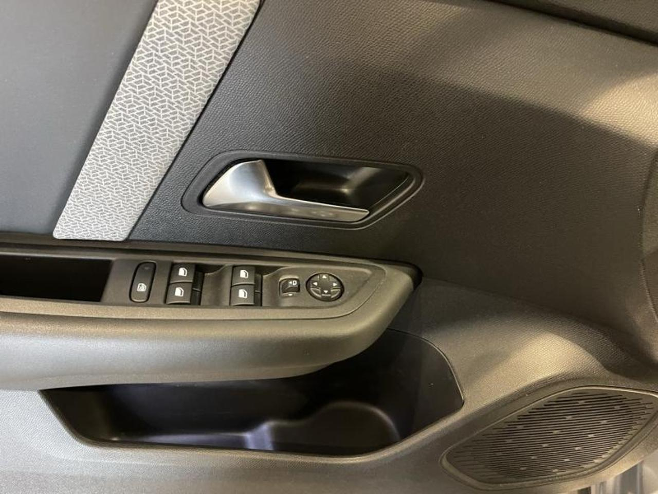 Citroën C4 puretech 155ch s&s shine eat8 — photo 7