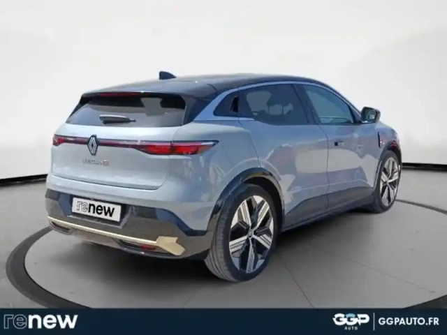 Renault Megane e-tech electric ev60 220ch iconic super charge -b — photo 5